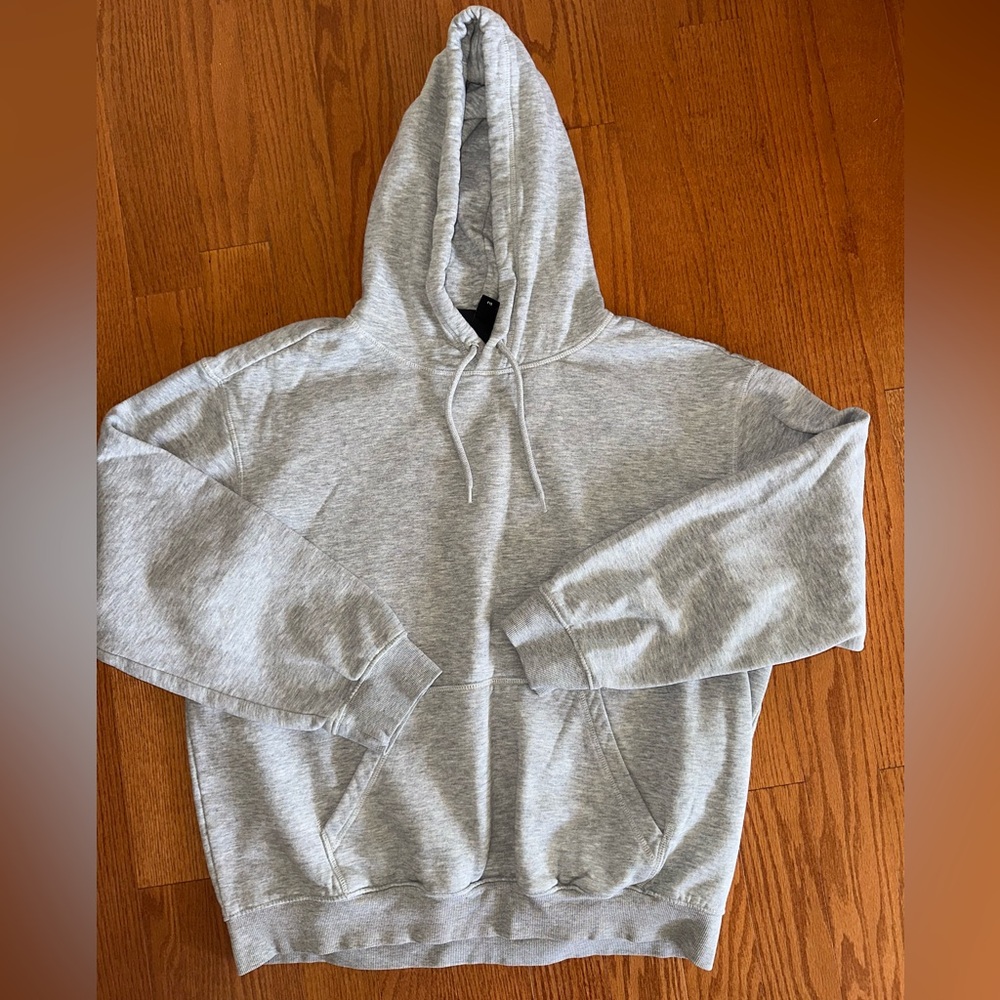 H&M men’s grey hoodie- M- excellent condition